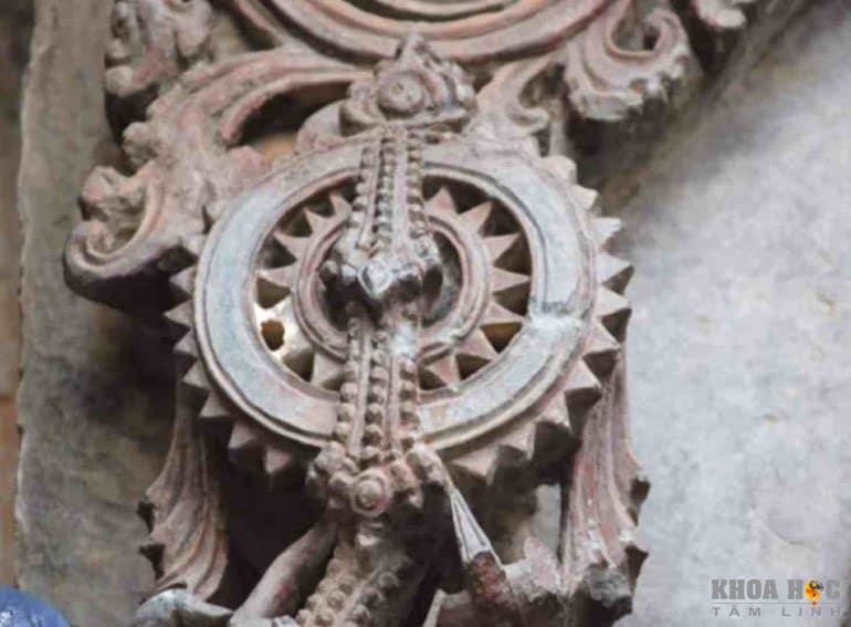 1232-den-hoysaleswara---bang-chung-ve-may-moc-co-khi-thoi-co-dai-3.jpg