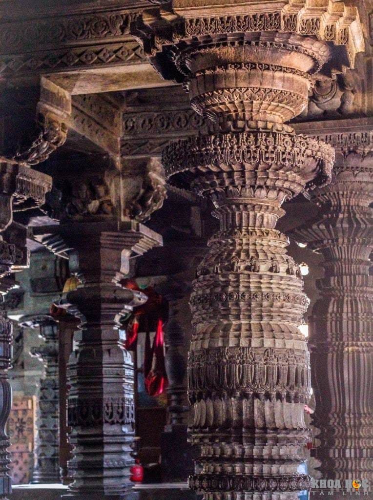 1232-den-hoysaleswara---bang-chung-ve-may-moc-co-khi-thoi-co-dai-7.jpg