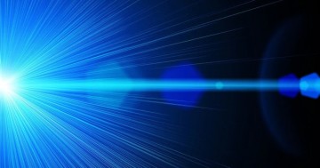 Đức Hy Sinh Của Ánh Sáng